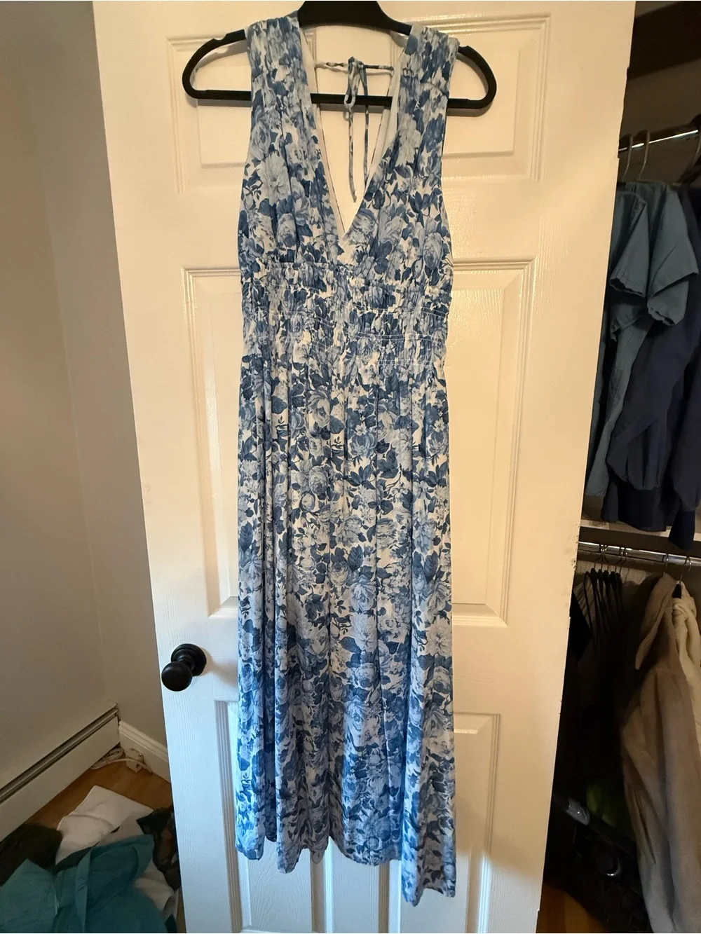 Abercrombie & Fitch Blue and White Floral Maxi Dress